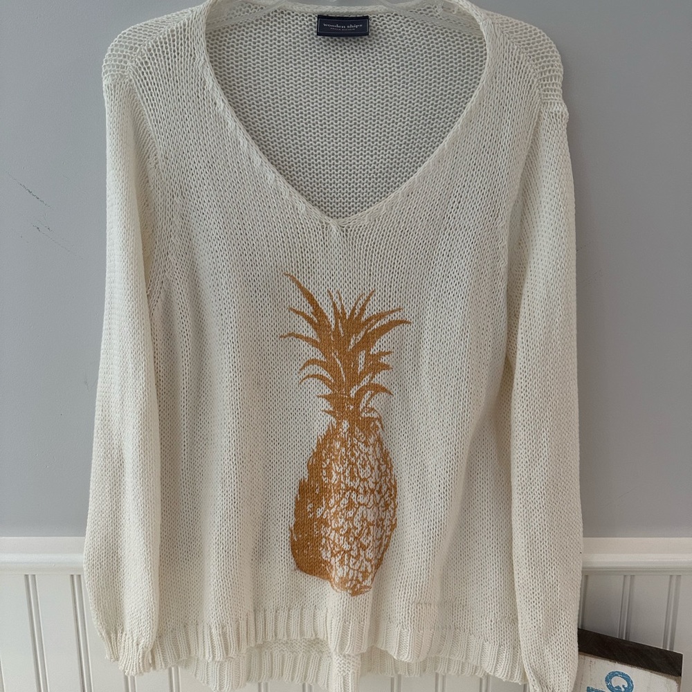Like new Wooden Ships sweater one size